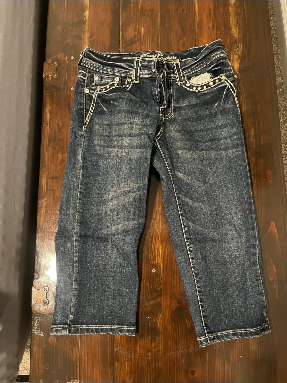 Sexy Couture Capris size 3